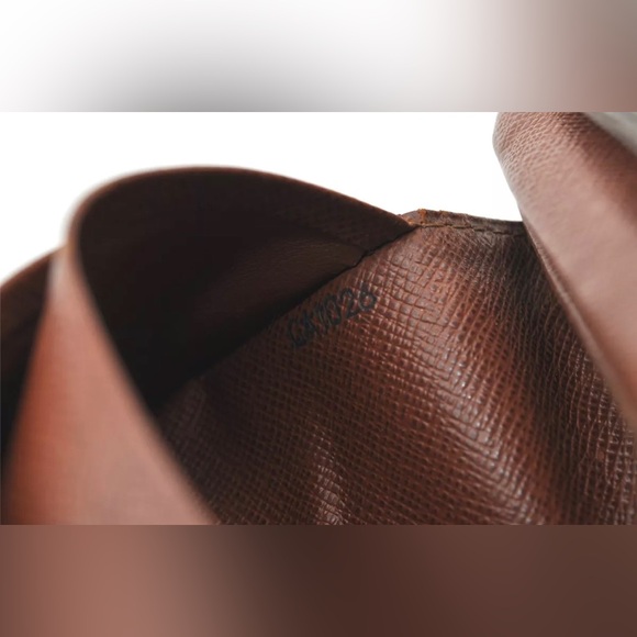 EUC Authentic Unisex Louis Vuitton Monogram Portefeuille Tresor Wallet - Picture 5 of 10